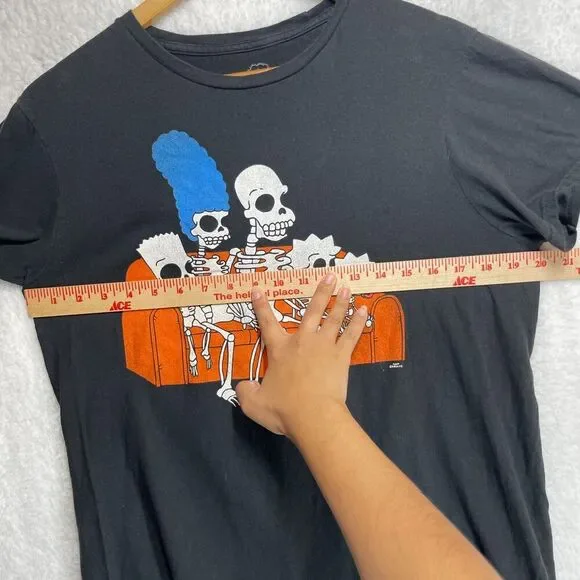 The Simpsons Skeleton Family Graphic T-Shirt Size Medium Halloween Theme Black - Picture 2 of 7